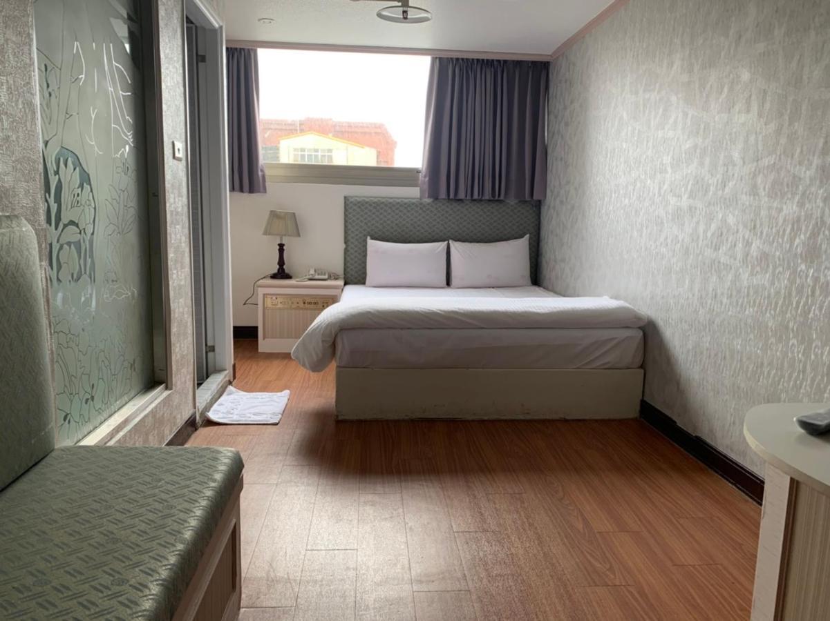Chrysler Hotel Taipei Dış mekan fotoğraf