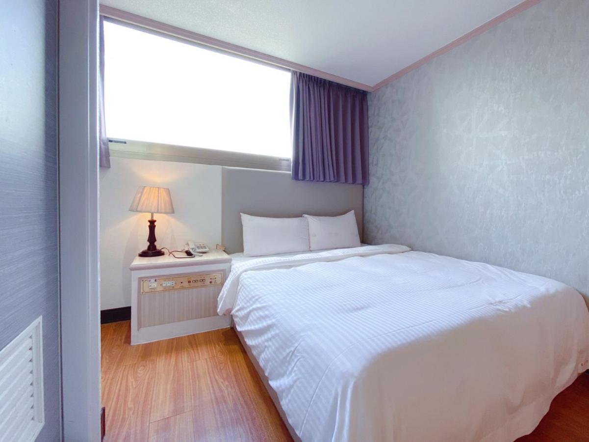 Chrysler Hotel Taipei Dış mekan fotoğraf